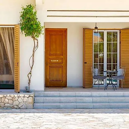 In Zakynthos With Private Pool Beaches